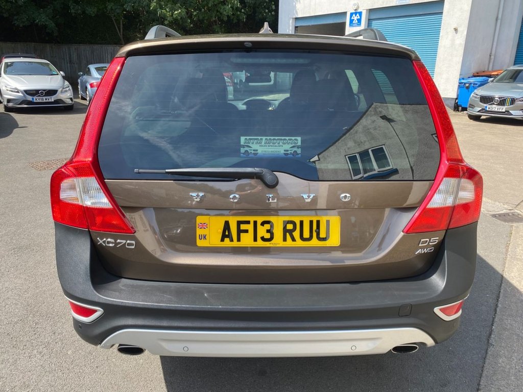 USED 2013 13 VOLVO XC70 2.4 D5 SE Lux Estate 5dr Diesel Geartronic AWD Euro 5 (215 ps) DAB SAT NAV WINTER PACK
