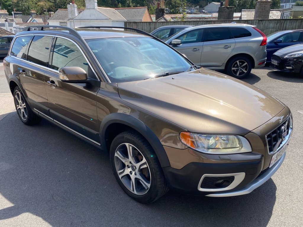 USED 2013 13 VOLVO XC70 2.4 D5 SE Lux Estate 5dr Diesel Geartronic AWD Euro 5 (215 ps) DAB SAT NAV WINTER PACK