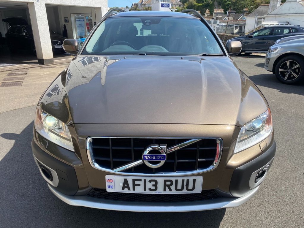 USED 2013 13 VOLVO XC70 2.4 D5 SE Lux Estate 5dr Diesel Geartronic AWD Euro 5 (215 ps) DAB SAT NAV WINTER PACK