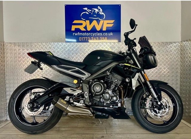 View our Triumph Street Triple 765 RS www.sellingyourbike.co.uk