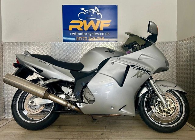 View our Honda Cbr1100xx Super Blackbird range