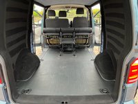 USED 2016 16 VOLKSWAGEN TRANSPORTER 2.0 TDI T32 BlueMotion Tech Highline Kombi Double Cab 5dr Diesel DSG FWD SWB Euro 5 (s/s) (140 ps) Just arrived!!