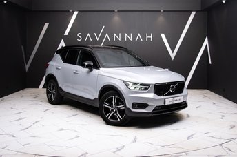 2020 VOLVO XC40