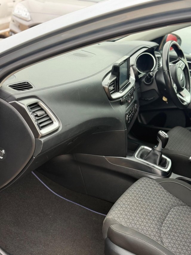 2018 KIA CEED - Photo 11