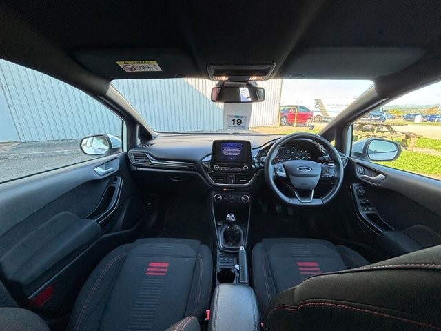 2022 FORD FIESTA - Photo 3