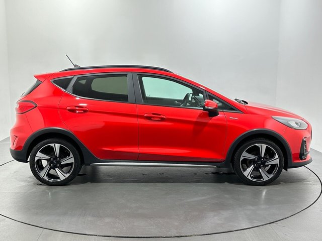 2022 Ford Fiesta - Photo 9