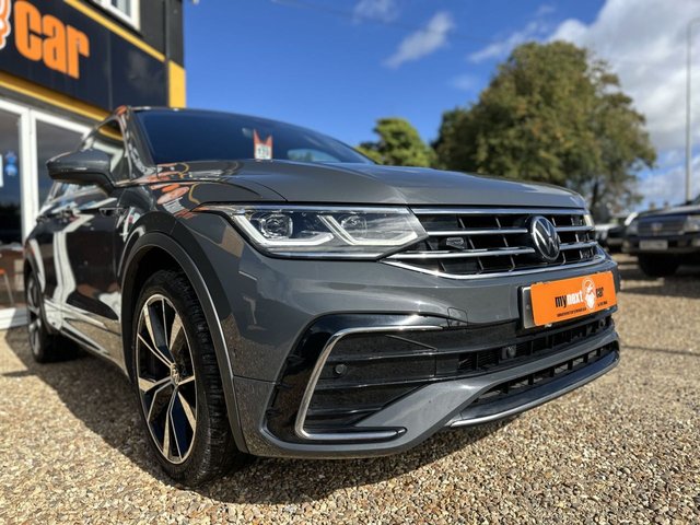 2022 Volkswagen Tiguan 1.5L R-Line 5dr - Photo 2