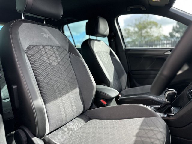 2022 Volkswagen Tiguan 1.5L R-Line 5dr - Photo 12