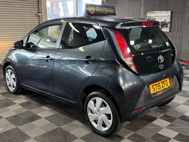 2015 TOYOTA AYGO 1.0 VVT-i x-play Euro 5 5dr Euro 5 - Photo 6