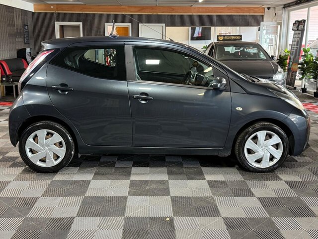 2015 TOYOTA AYGO 1.0 VVT-i x-play Euro 5 5dr Euro 5 - Photo 9