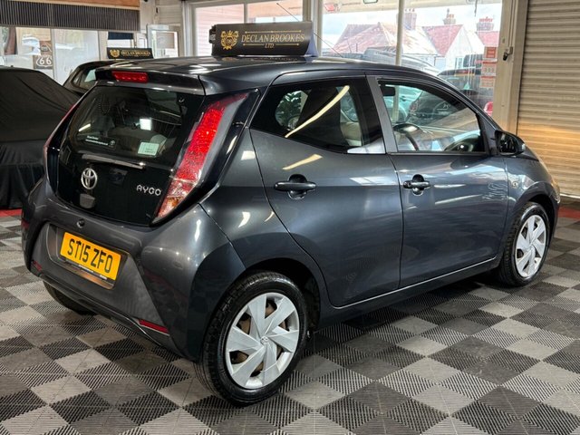 2015 TOYOTA AYGO 1.0 VVT-i x-play Euro 5 5dr Euro 5 - Photo 10
