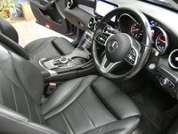 USED 2021 70 MERCEDES-BENZ C-CLASS 2.0 C300de 13.5kWh Sport Edition Estate 5dr Diesel Plug-in Hybrid G-Tronic+ Euro 6 (s/s) (306 ps) SAT NAV HEATED LEATHER SEATS REAR VIEW CAMERA CRUISE CONTROL PARKING SENSORS 1 OWNER SERVICE HISTORY 5 MERC SERVICES TO 99K MILES WARRANTY
