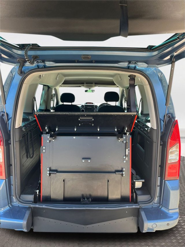 2018 PEUGEOT PARTNER TEPEE - Photo 5