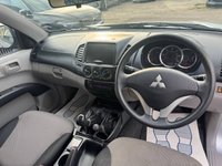USED 2013 13 MITSUBISHI L200 2.5 DI-D 4Life Club Pickup Extended Cab 2dr Diesel Manual 4WD Euro 5 (134 ps) 1 FORMER KEEPER