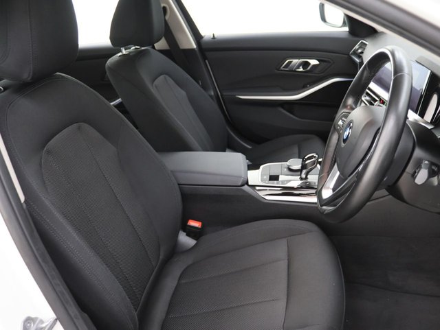 2021 BMW 3 Series 2L Se 5dr - Photo 12