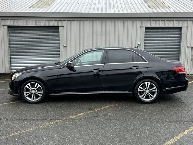 2015 Mercedes-Benz E-CLASS - Photo 2