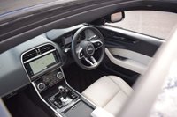 USED 2023 72 JAGUAR XE 2.0 D200 MHEV R-Dynamic Black Saloon 4dr Diesel Auto Euro 6 (s/s) (204 ps) PAN ROOF / BLACK PK / 1 OWNER