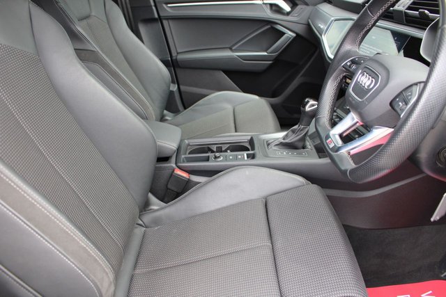 2021 AUDI Q3 2.0 TDI 35 S line SUV 5dr Diesel S Tronic Euro 6 (s/s) (150 ps) - Photo 11