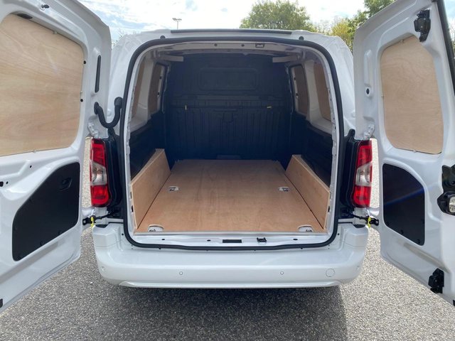 2025 CITROEN BERLINGO - Photo 12