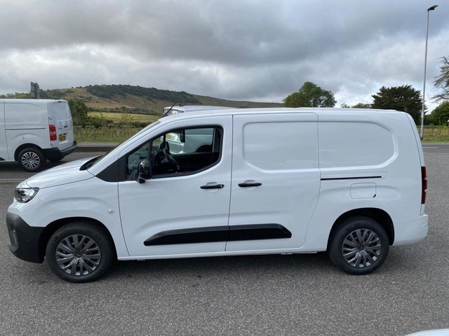 2025 CITROEN BERLINGO - Photo 6