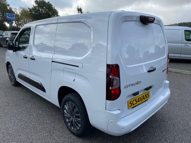 2025 CITROEN BERLINGO - Photo 10