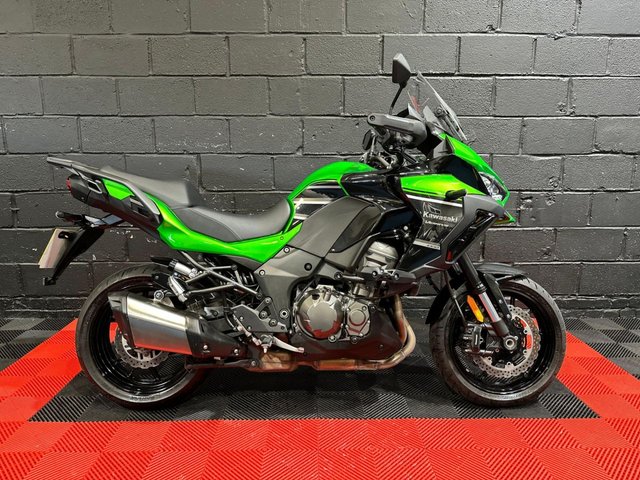 View our KAWASAKI VERSYS 1000