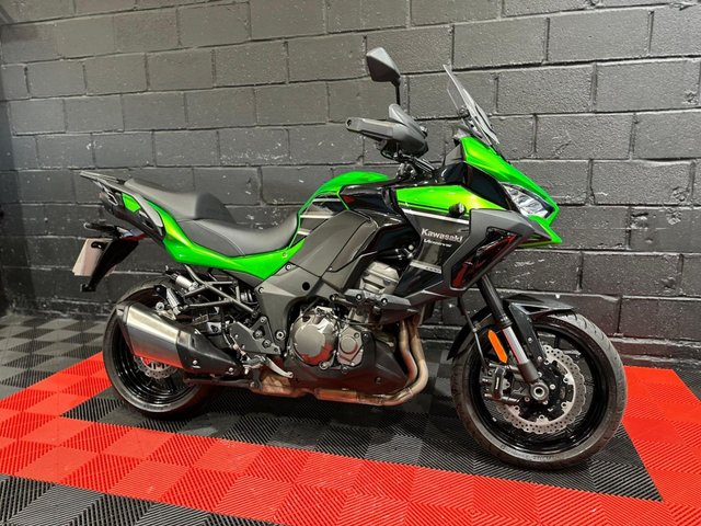 View our KAWASAKI VERSYS 1000