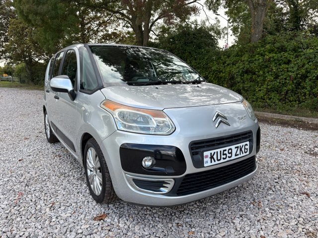 View our Citroen C3 Picasso 1.6 VTi VTR+ MPV 5dr Petrol Manual Euro 5 (120 ps)
