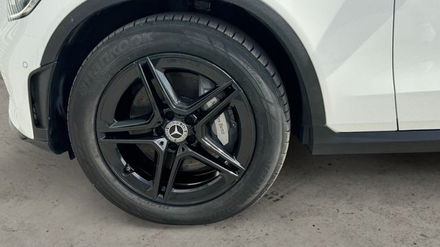 2019 Mercedes-Benz GLC - Photo 9