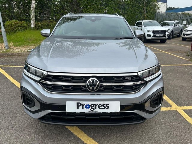 2024 VOLKSWAGEN T-ROC - Photo 2