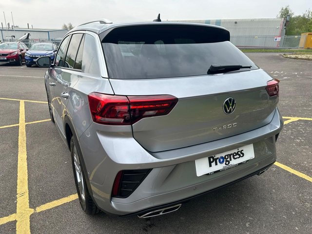2024 VOLKSWAGEN T-ROC - Photo 5