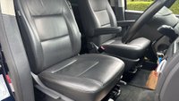 USED 2013 13 VOLKSWAGEN CARAVELLE 2.0 BiTDI BlueMotion Tech Executive DSG Euro 5 (s/s) 5dr NO VAT WHEEL CHAIR AC DISABILI