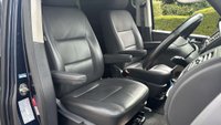 USED 2013 13 VOLKSWAGEN CARAVELLE 2.0 BiTDI BlueMotion Tech Executive DSG Euro 5 (s/s) 5dr NO VAT WHEEL CHAIR AC DISABILI