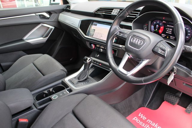 2019 AUDI Q3 2.0 TDI 35 Sport SUV 5dr Diesel S Tronic Euro 6 (s/s) (150 ps) - Photo 10