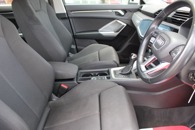 2019 AUDI Q3 2.0 TDI 35 Sport SUV 5dr Diesel S Tronic Euro 6 (s/s) (150 ps) - Photo 11