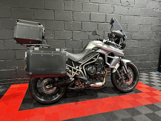 View our TRIUMPH TIGER 800