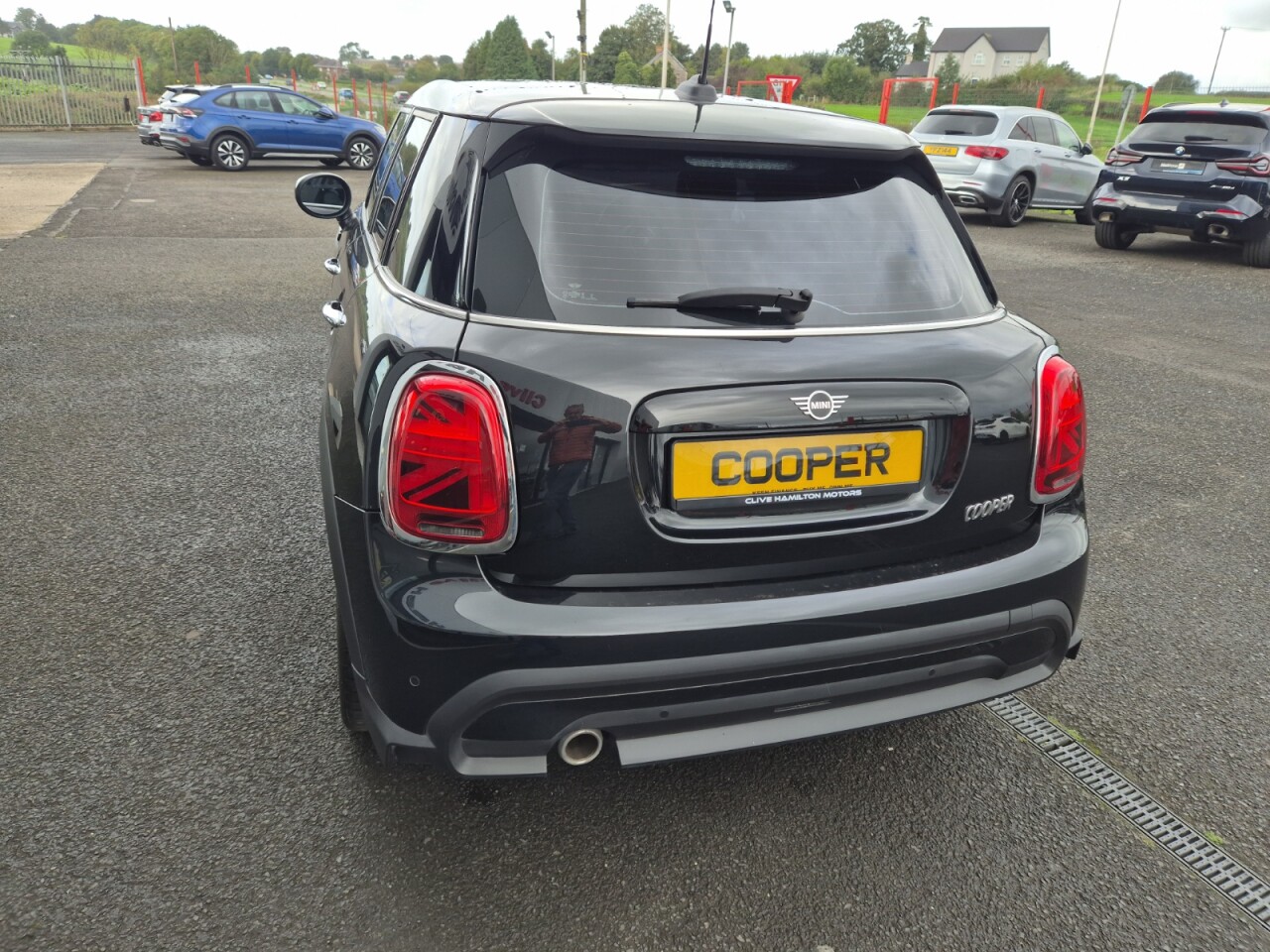 2024 MINI HATCH 1.5 Cooper Exclusive Hatchback 5dr Petrol Steptronic Euro 6 (s/s) (136 ps) - vehicle photo 25 for sale on PureCar