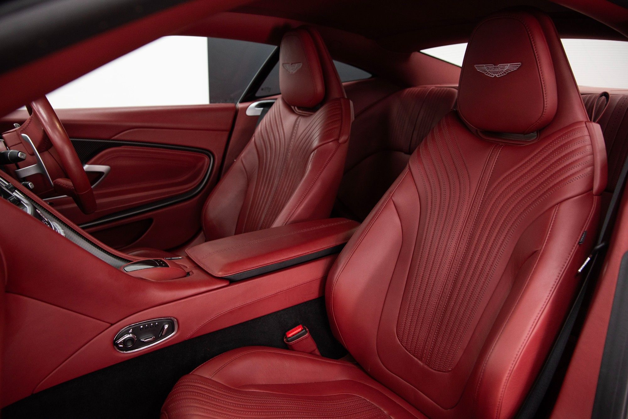 USED 2018 18 ASTON MARTIN DB11 5.2 V12 