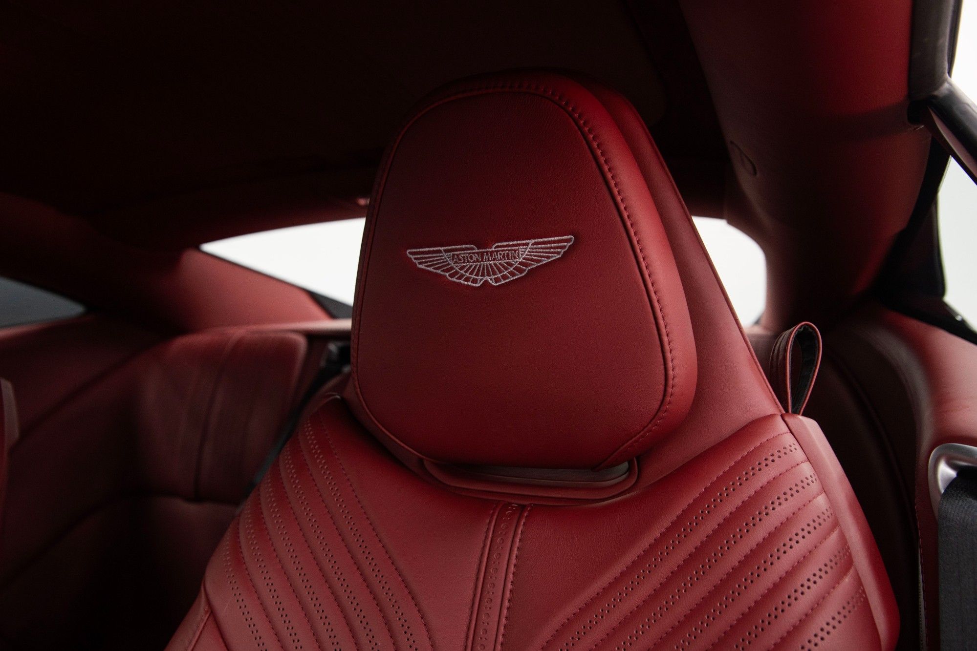 USED 2018 18 ASTON MARTIN DB11 5.2 V12 
