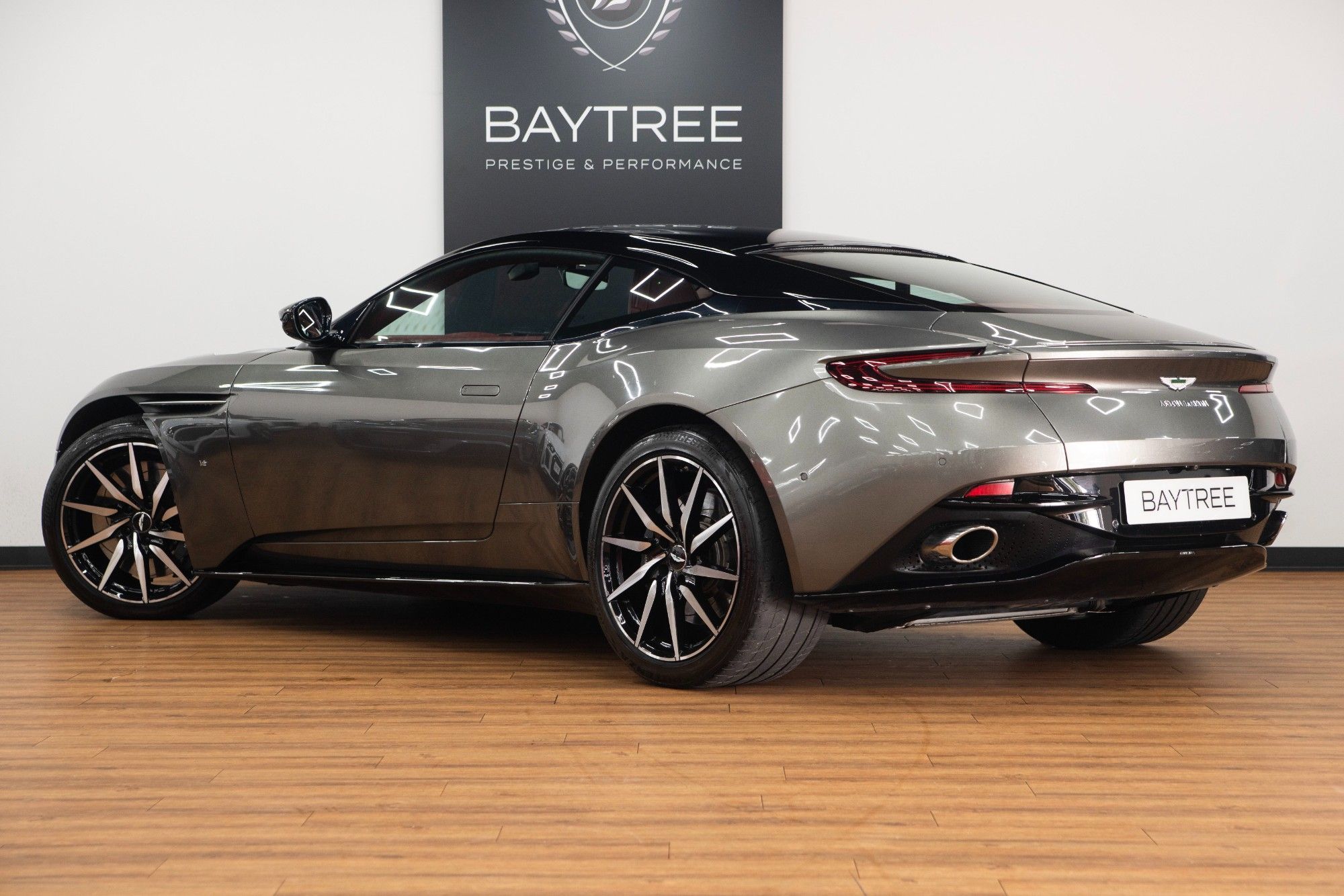 USED 2018 18 ASTON MARTIN DB11 5.2 V12 