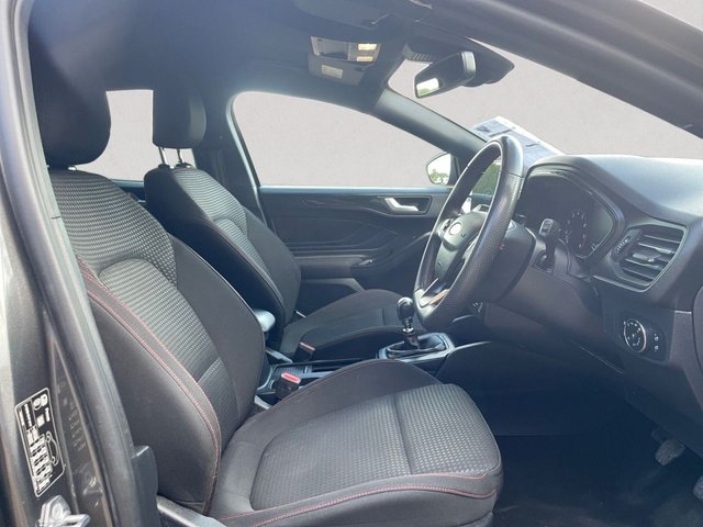 2023 FORD FOCUS - Photo 12