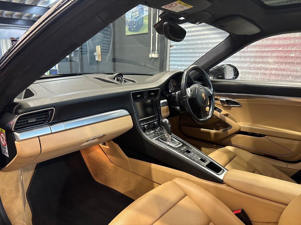 USED 2015 15 PORSCHE 911 3.4 991 Carrera 4 Coupe 2dr Petrol PDK 4WD Euro 6 (s/s) (350 ps) SPORT CHRONO|BOSE|GLASS ROOF