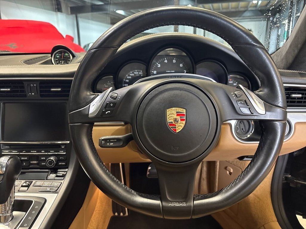 USED 2015 15 PORSCHE 911 3.4 991 Carrera 4 Coupe 2dr Petrol PDK 4WD Euro 6 (s/s) (350 ps) SPORT CHRONO|BOSE|GLASS ROOF
