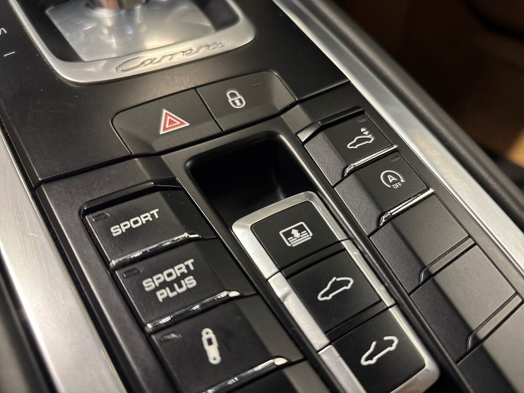 USED 2015 15 PORSCHE 911 3.4 991 Carrera 4 Coupe 2dr Petrol PDK 4WD Euro 6 (s/s) (350 ps) SPORT CHRONO|BOSE|GLASS ROOF