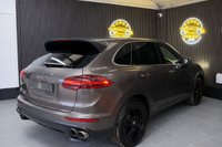 USED 2015 65 PORSCHE CAYENNE 3.0 V6 E-Hybrid S SUV 5dr Petrol Plug-in Hybrid TiptronicS 4WD Euro 6 (s/s) (416 ps) DELIVERY AVALIABLE