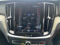 USED 2019 19 VOLVO V60 2.0 D4 Inscription Estate 5dr Diesel Auto Euro 6 (s/s) (190 ps) 30000 Miles Full Service History+Apple Car Play+Bluetooth+Navigation