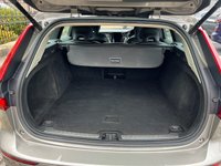 USED 2019 19 VOLVO V60 2.0 D4 Inscription Estate 5dr Diesel Auto Euro 6 (s/s) (190 ps) 30000 Miles Full Service History+Apple Car Play+Bluetooth+Navigation