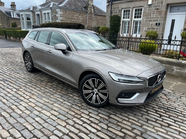 2019 VOLVO V60