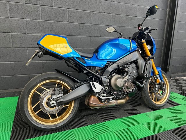 View our YAMAHA XSR900