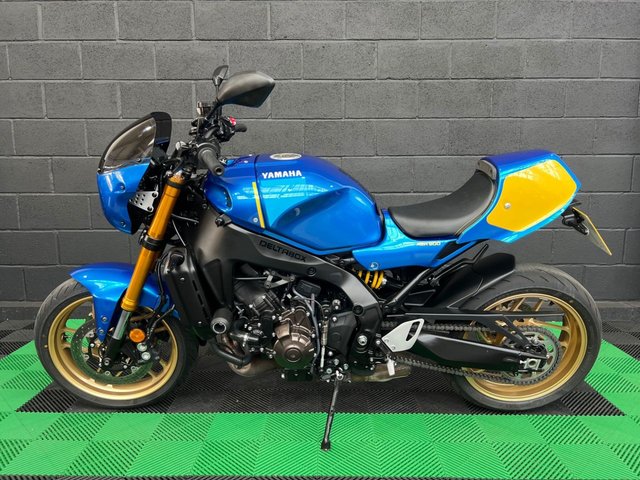 View our YAMAHA XSR900